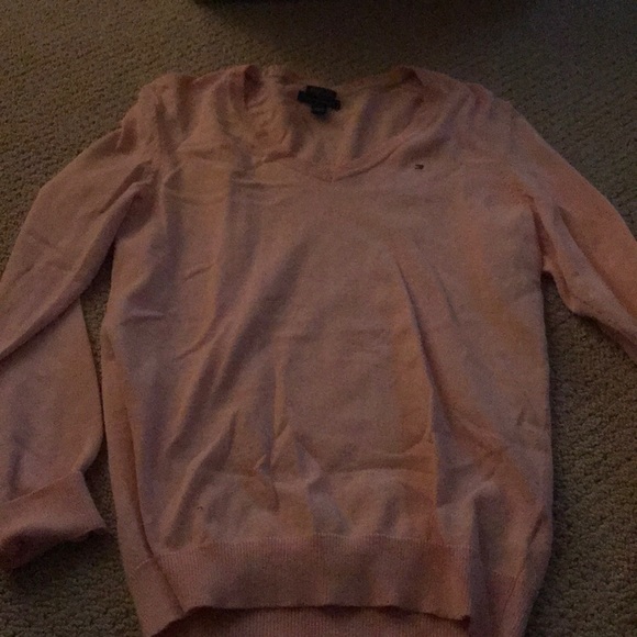 NWOT Tommy Hilfiger Vneck sweater - Picture 2 of 2
